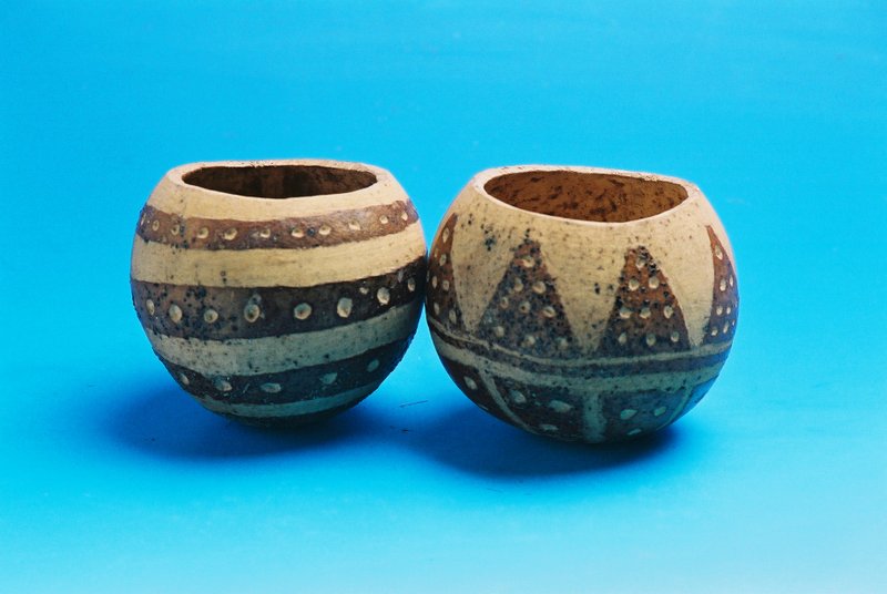Monkey cups